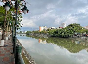 vietnam/ha-long/attraction/tam-bac-lake