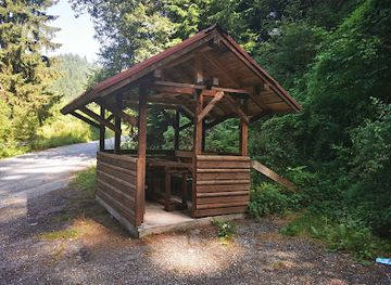 bulgaria/chepelare/attraction/besedka-s-cheshma