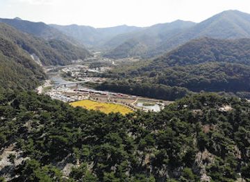 south-korea/south-jeolla-province/attraction/okjeongho-gujeolcho-theme-park