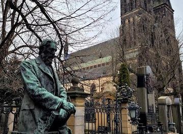czechia/prague/attraction/vysehrad-cemetery