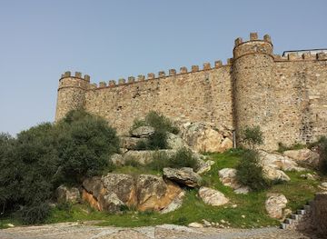 portugal/estremadura/attraction/castelo-de-miraflores