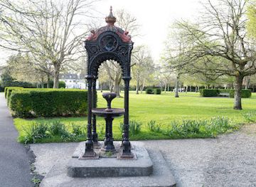 ireland/limerick/attraction/victorian-fountain