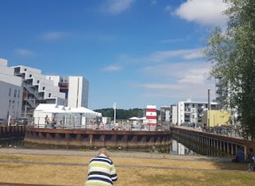 denmark/odense/attraction/h-c-andersen-skulptur-i-havnen