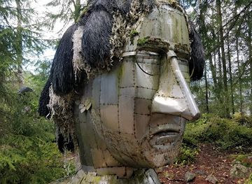 finland/ostrobothnia/attraction/outsider-art-edvin-s-trail