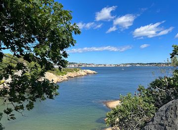 massachusetts/gloucester/attraction/half-moon-beach