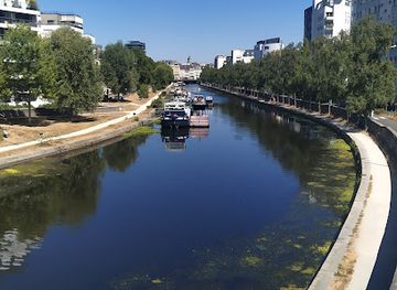 france/rennes/attraction/peniches-du-canal-saint-martin