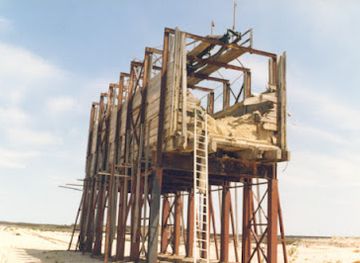 australia/mallee/attraction/old-nowingi-gypsum-mine-hopper
