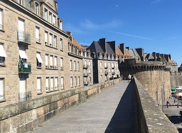 france/saint-malo/attraction/st-louis-bastion