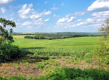 wisconsin/driftless-area/attraction/military-ridge-state-trail