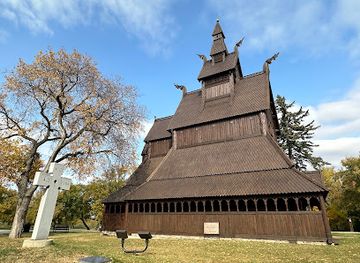 minnesota/red-river-valley/attraction/hjemkomst-center