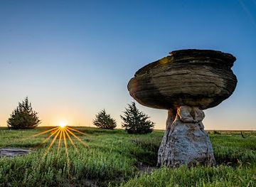 kansas/wilson-lake/attraction/mushroom-rock-state-park