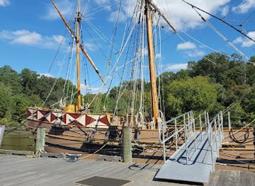 virginia/williamsburg/attraction/james-fort-replica