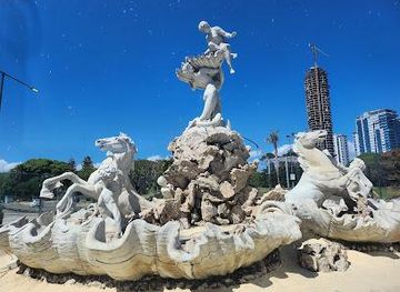 argentina/buenos-aires/attraction/fuente-de-las-nereidas-lola-mora