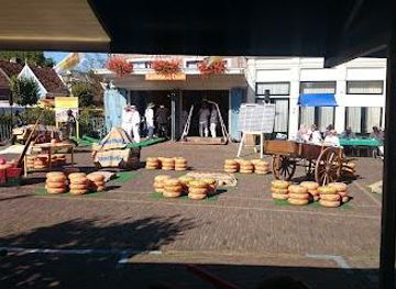 netherlands/utrecht/attraction/de-kaaswaag-edam-by-henri-willig