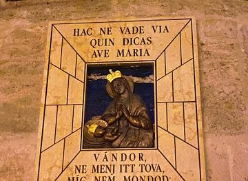 hungary/gyor/attraction/konnyezo-szuzanya-dombormu