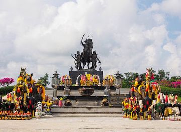 thailand/eastern-thailand/attraction/king-taksin-monument