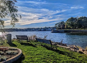 connecticut/the-quiet-corner/attraction/branford-point