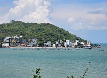 vietnam/vung-tau/vung-tau-lighthouse/attraction/bach-dinh-white-palace-historical-cultural-relic