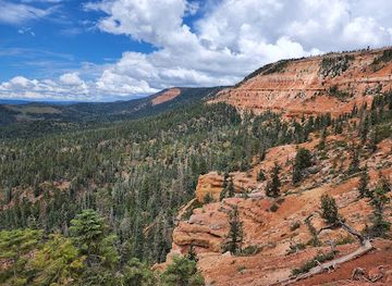 utah/dixie-national-forest/attraction/cascade-falls-trailhead