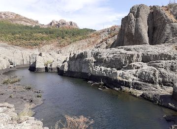 bulgaria/rhodopes/attraction/the-devil-s-river-canyon