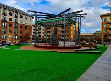 north-carolina/raleigh/attraction/midtown-park