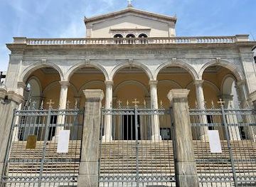 greece/athens/attraction/holy-catholic-cathedral-of-saint-denis-the-areopagite