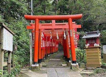 japan/tokyo/attraction/sasuke-inari-shrine