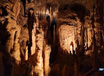 Natural Bridge Caverns