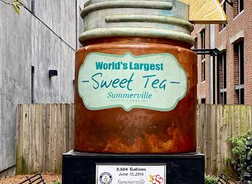 south-carolina/summerville/attraction/world-s-largest-sweet-tea