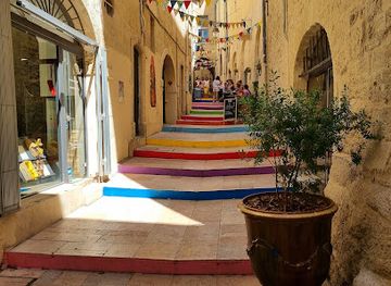 france/montpellier/figuerolles/attraction/l-escalier-arc-en-ciel-belvedere