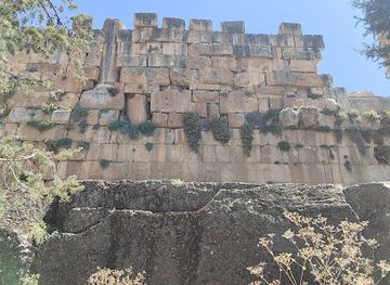 lebanon/beqaa-valley/attraction/trilithon-de-baalbek