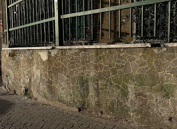 italy/via-francigena/attraction/il-muro-d-oro