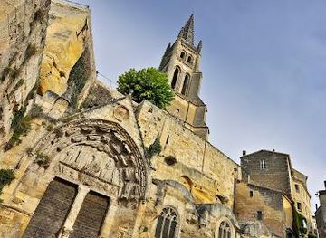 france/bordeaux/attraction/monolithic-church-of-saint-emilion