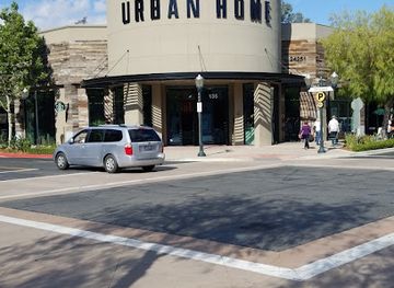 california/santa-clarita/valencia/attraction/billy-beez