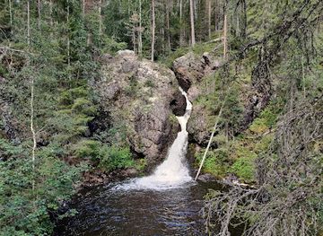 finland/ruka-kuusamo/attraction/putaankongas-waterfall