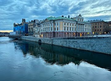 sweden/vastergotland/attraction/arvfurstens-palats