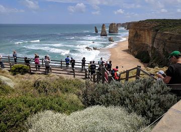 australia/northern-victoria/attraction/twelve-apostles