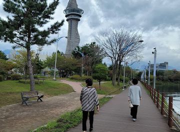 south-korea/seoraksan-national-park/attraction/cheongchoho-lake-park