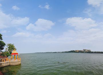 india/bhopal/attraction/mandir-sheetal-das-ki-bagiya