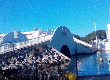 france/camargue/attraction/pont-de-la-lune-port-camargue