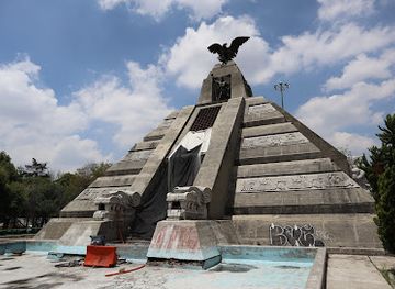 mexico/mexico-city/attraction/monumento-a-la-raza