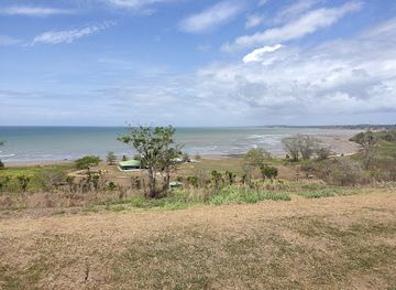 trinidad-and-tobago/point-fortin/attraction/frank-s-bay-beach-facility