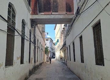 tanzania/stone-town/old-fort/attraction/imran-jape