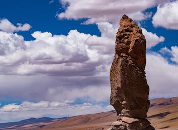 chile/san-pedro-de-atacama/attraction/monjes-de-la-pacana