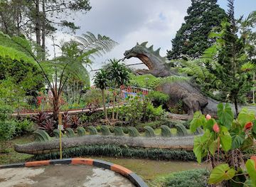 indonesia/java/attraction/taman-wisata-new-balekambang-tawangmangu