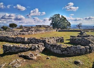 portugal/guimaraes/attraction/citania-sanfins
