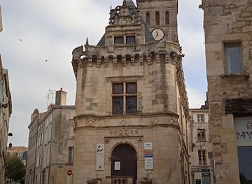 france/marais-poitevin/attraction/pilory-museum-of-niort