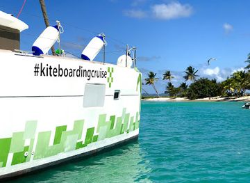 saint-vincent-and-the-grenadines/canouan/attraction/kiteboarding-cruise-caribbean