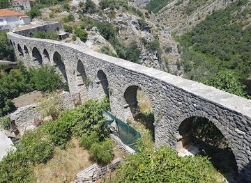 montenegro/bar/attraction/akvadukti