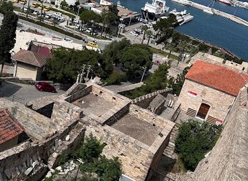 turkiye/cesme/attraction/cezayirli-gazi-hasan-pasa-monument